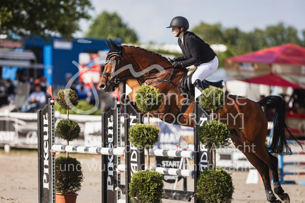 250530_MayDays_L-Stil-613 | Deine schönsten Turniermomente als professionelle Fotos! Entdecke hochwertige Pferdesport-Fotografie im Online-Shop. Jetzt Fotos finden & bestellen!