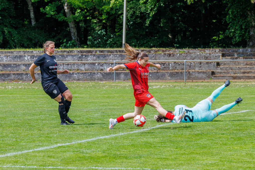 20260517-SGMHS-FCH_034 | SGM Hohenmemmingen/Sontheim vs. 1.FC Heidenheim 1846 II, Fußball, Frauen, Bezirksliga Meisterrunde, 2025/2026, 4. Spieltag, 17.05.2026 in Sontheim, Rasenplatz 1(Foto: Michael Bulling) - Realisiert mit Pictrs.com