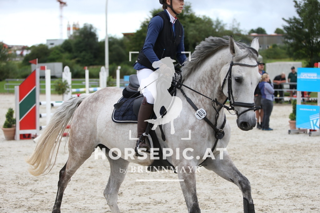 DL2Q0451 | Willkommen bei Brunnmayr - Design & Fotografie – Ihrem Spezialisten für Reitturniere und Pferdeveranstaltungen in Oberösterreich, Salzburg und Bayern! Seit über 17 Jahren sind wir leidenschaftlich dabei.