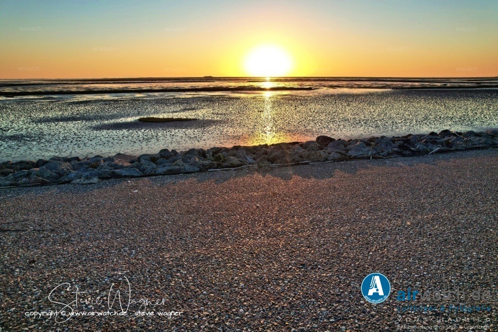 Landgewinnung & Küstenschutz in Nordfriesland | Entdecken Sie atemberaubende Luftbilder und Fotografien auf airwatch.de - Tauchen Sie ein in eine Welt voller faszinierender Aufnahmen aus der Vogelperspektive.