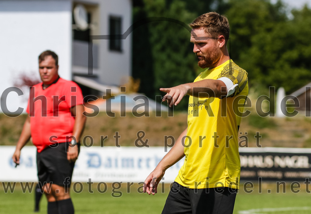 2023-07-09_046_FC_Moosinning_II_gegen_FC_Herzogstadt | Moosinning, Deutschland, 09.07.2023:
Fußball, Kreisliga 2023 / 2024, Testspiel, FC Moosinning II gegen FC Herzogstadt, Endergebnis: 2:1

Foto: Christian Riedel / fotografie-riedel.net