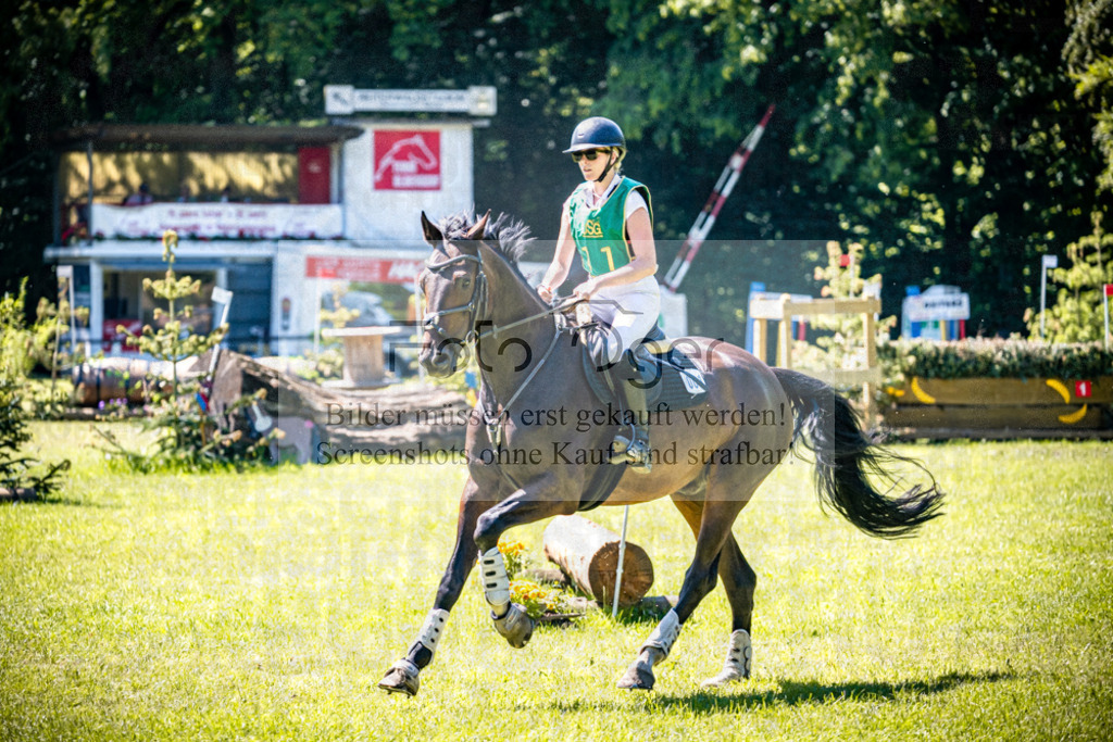 Vielseitigkeitsturnier Melle Oldendorf | Entdecke hochwertige Reitturnierfotos von Foto Oger. Professionell, emotional und authentisch – jetzt Lieblingsmomente im Shop bestellen.Deutschlandweite Turnierfotografie. - Realisiert mit Pictrs.com
