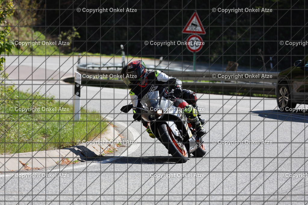 IMG_7862 | Fotograf am Kyffhäuser. Onkel Atze. Kyffhäuser Rennstrecke. Café36. Motorsportfotografie. - Realisiert mit Pictrs.com