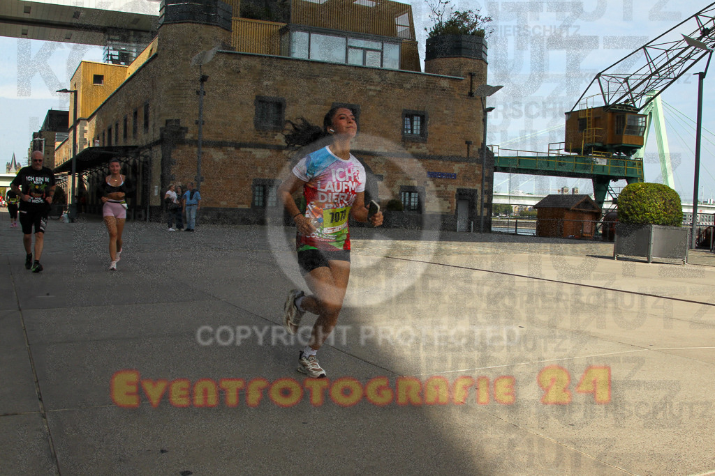 250920_1339_EV4_6368 | Sportfotografie im Rhein-Sieg Kreis, Köln, Bonn, NRW, Rheinland Pfalz, Hessen, etc. Unser Tätigkeitsfeld umfasst den Laufsport vom Volkslauf über den Marathon, Duathlon, Triathon bis zum Ultralauf wie Kölnpfad Ultra oder Schindertrail.
