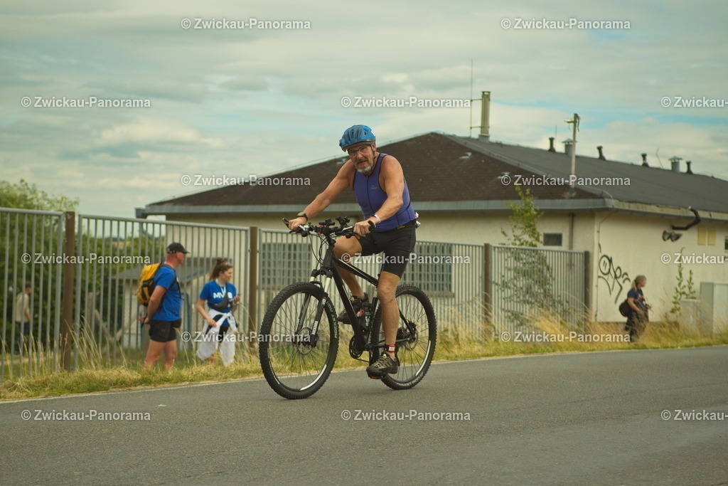 2023_0630_KoberTriathlon_Jeder0262 | Urban. Natur. Panorama. Luftbild. 
Der Bildershop für aufregende Perspektiven!
Für Deko, Wandbild und Kalender!
Wir bringen LED-Bilder zum Leuchten!
