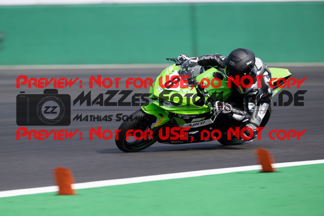 MaZZes_FotoMatrix_220507_95275 | Fotograf Mathias Schmid
Sportfotograf,
Eventfotograf,
Hochzeitsfotograf,
Portraitfotograf