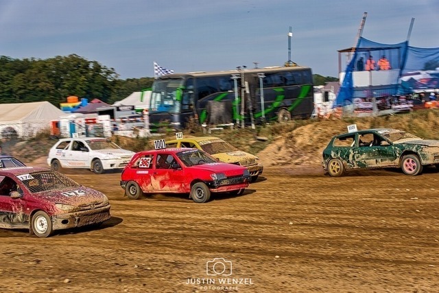 justinwenzelfotografie__dsc6001_42 | 
Natürlich, hier ist eine Meta-Beschreibung, die sich aus dem Text ableitet:

Entdecke die Welt der Fotografie durch die Linse von Justin Wenzel, einem 23-jährigen Fotografen, der seit 2016 seine Leidenschaft für die Kunst entfaltet. Von Portraits über Ti - Realisiert mit Pictrs.com