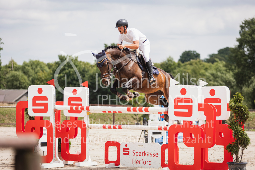 250628_PfSpTa_Youngster-S-427 | Deine schönsten Turniermomente als professionelle Fotos! Entdecke hochwertige Pferdesport-Fotografie im Online-Shop. Jetzt Fotos finden & bestellen!