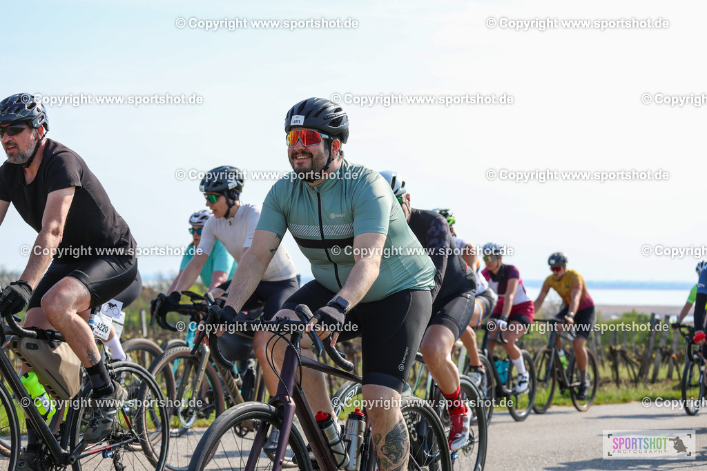 IMG_2008 | @sportshot_your_pictrs #yourpictures#roadtowm2029 #nrm #neusiedlerseeradmarathon #neusiedlersee #neusiedlerseetourismus #burgenland #mörbisch #nrm26 #burgenlandtourismus #voglundco #poweredbyburgenlandtourismus #radsport #rad #marathon #ucigranfondo #visitburgenland #ucigranfondoworldseries