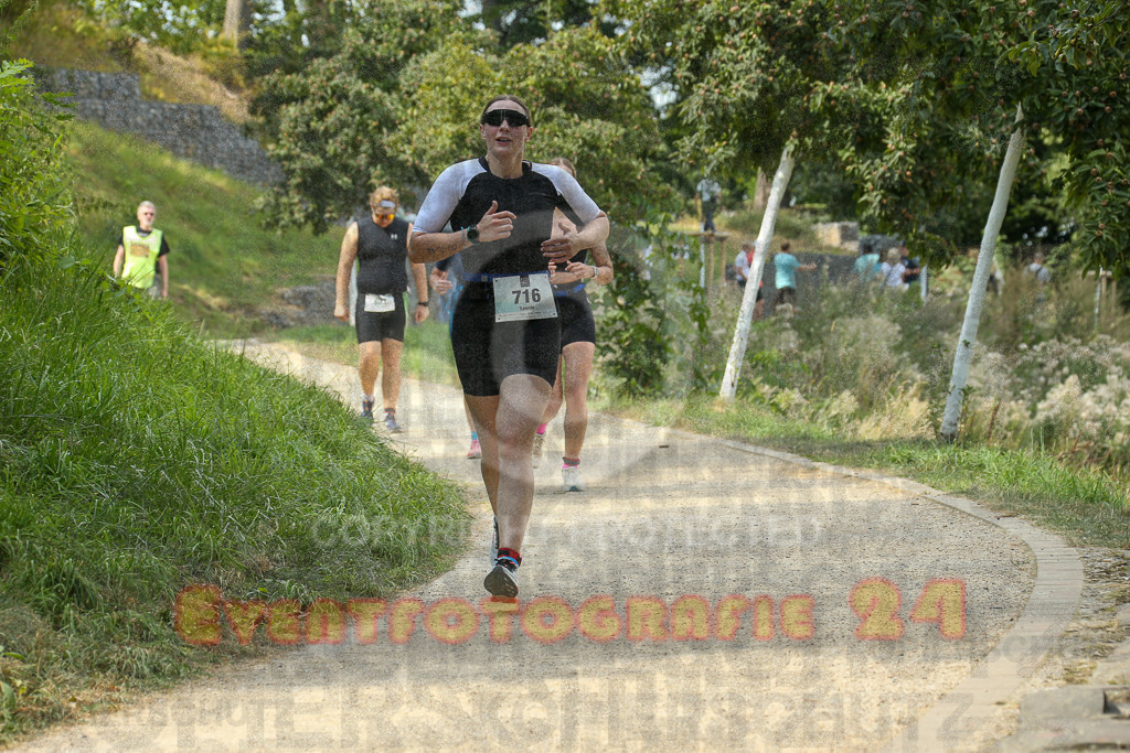 250824_1503_EX1_8428 | Sportfotografie im Rhein-Sieg Kreis, Köln, Bonn, NRW, Rheinland Pfalz, Hessen, etc. Unser Tätigkeitsfeld umfasst den Laufsport vom Volkslauf über den Marathon, Duathlon, Triathon bis zum Ultralauf wie Kölnpfad Ultra oder Schindertrail.