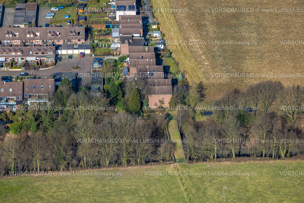 Gladbeck250201739 | Luftbild, Reihenhaus Wohnsiedlung Hegemannsweg mit grüner Brücke über die Eisenbahnlinie, Zweckel, Gladbeck, Ruhrgebiet, Nordrhein-Westfalen, Deutschland