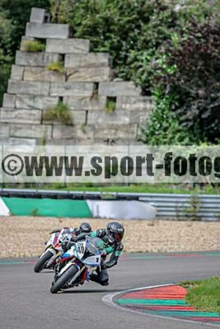 spof1826 | Professionelle Fotos von Sportveranstaltungen, aber auch Hochzeiten und anderen Events. - Realisiert mit Pictrs.com