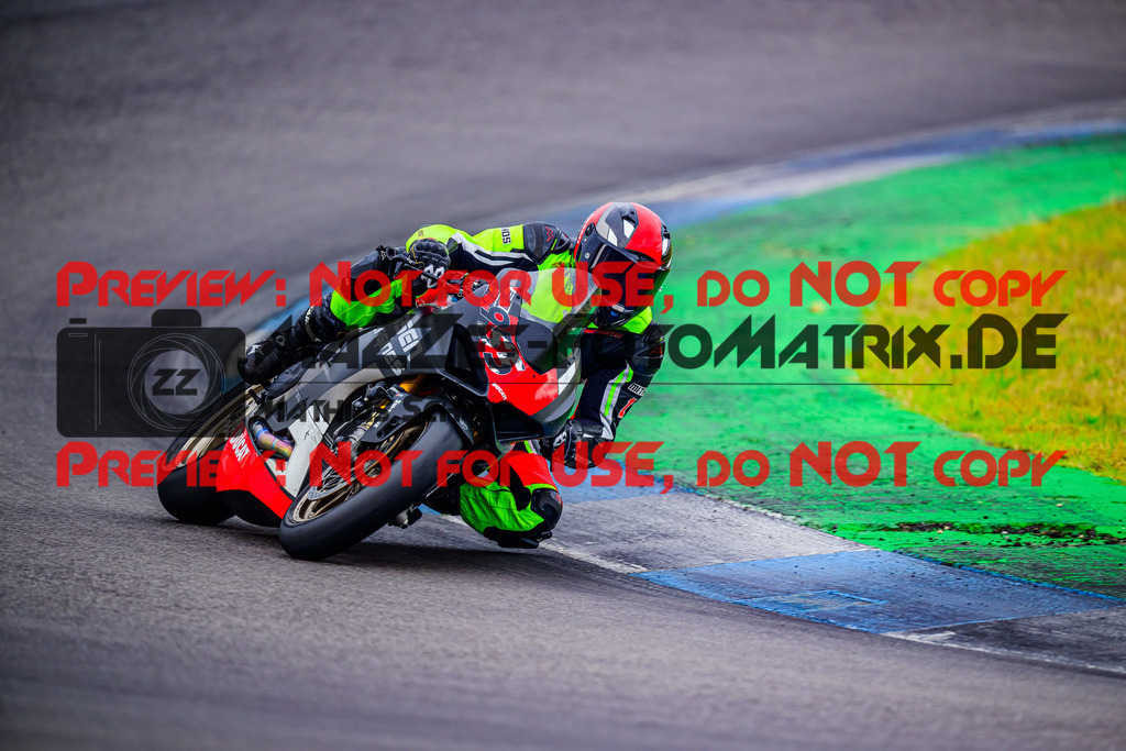 MaZZes_FotoMatrix_240614_6007705_5070 | ROT