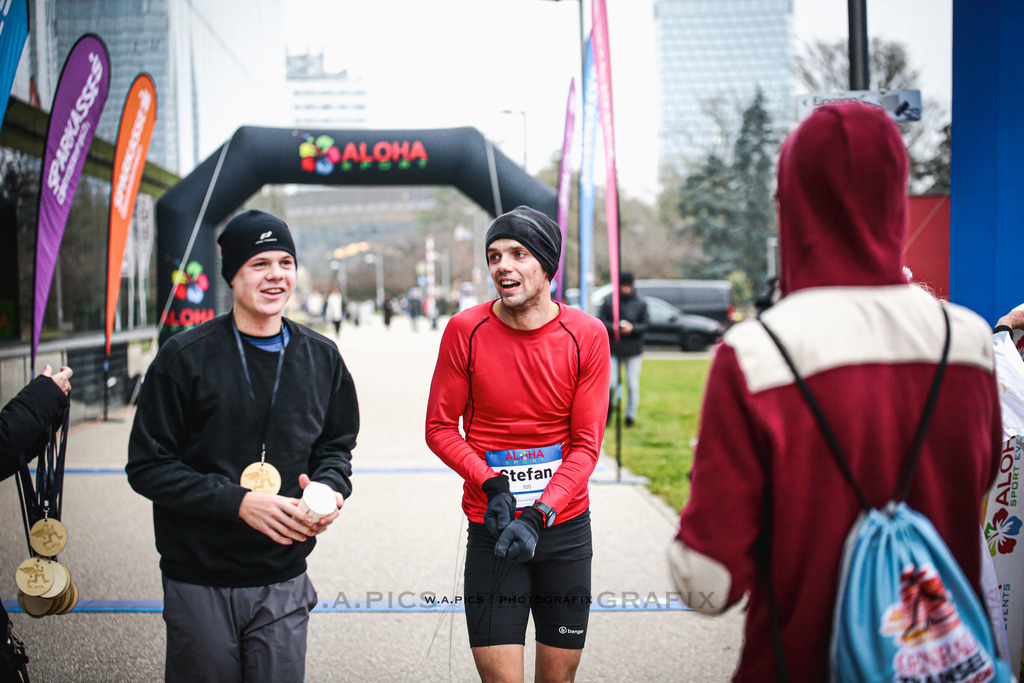 ..... | Linz, AUSTRIA,14. Dezember 25, ALOHA WINTERLAUF DEZEMBER 25 , Image shows: Photo: WAPICS / Andreas Willdoner