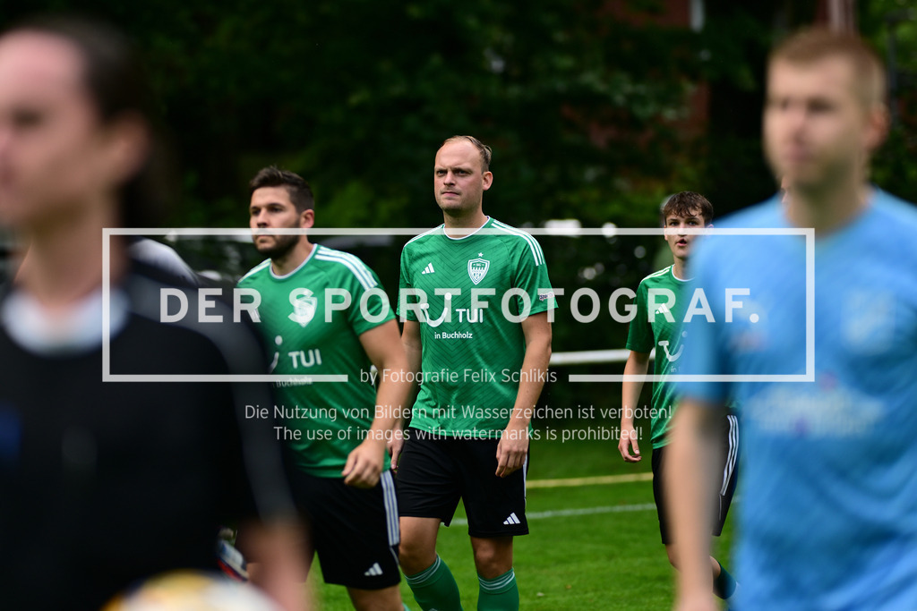 Fußball I Herren I Saison 2025-2026 I Supercup Sparkasse Harburg-Buxtehude I TuS Nenndorf - SG Estetal I 13521 | Der Sportfotograf. - Realisiert mit Pictrs.com