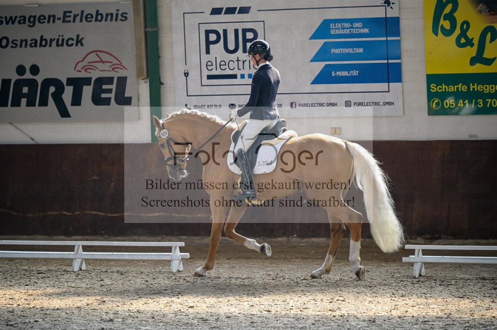 Reitturnier Voxtrup | Entdecke hochwertige Reitturnierfotos von Foto Oger. Professionell, emotional und authentisch – jetzt Lieblingsmomente im Shop bestellen.Deutschlandweite Turnierfotografie. - Realisiert mit Pictrs.com