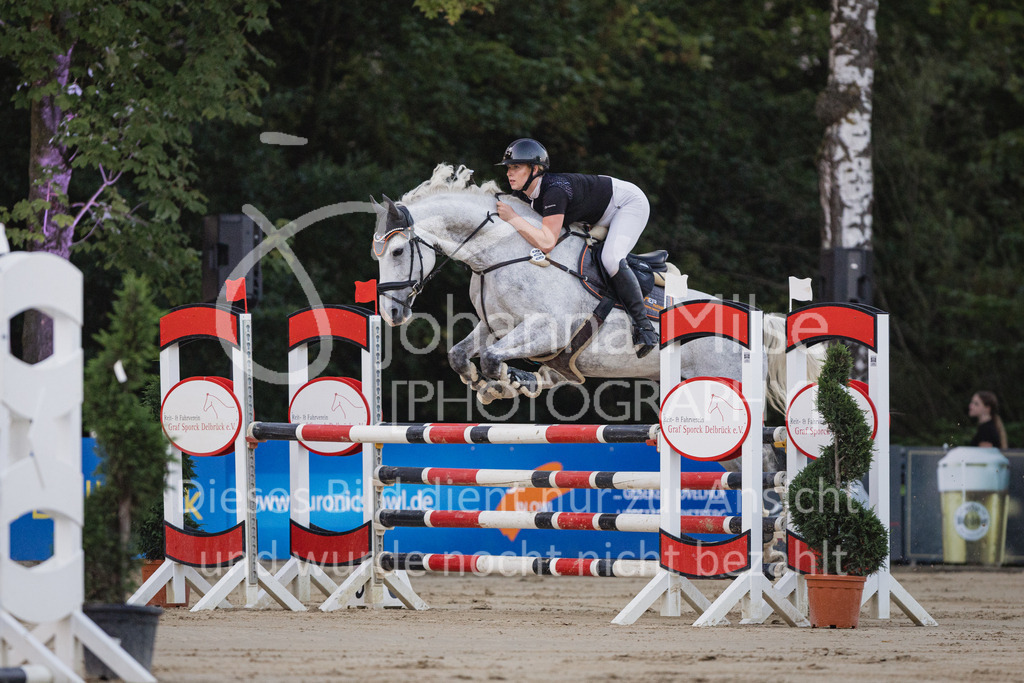 230723_Delbrueck_2Ph-L1-269 | Deine schönsten Turniermomente als professionelle Fotos! Entdecke hochwertige Pferdesport-Fotografie im Online-Shop. Jetzt Fotos finden & bestellen!