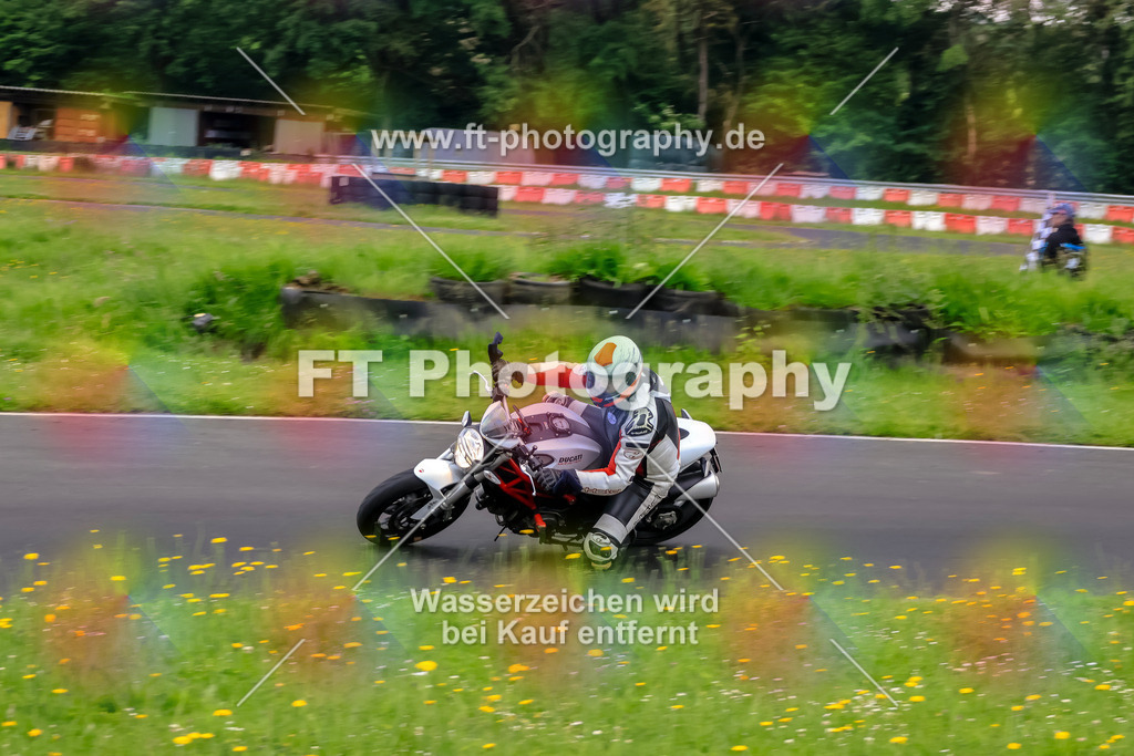 VBK-7015 | Hier findet Ihr Bilder von Touristenfahrten auf der Nürburgring Nordschleife oder von anderen Veranstaltungen die ich besucht habe. Viel Spass beim Durch Schauen 