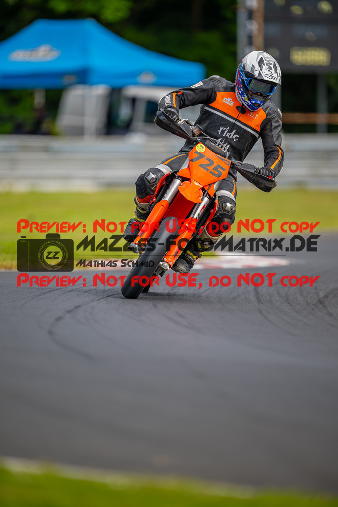 MaZZes-Fotomatrix-20260508-51909 | G2