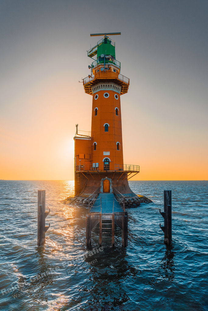 20220723 Leuchtturm Hohe Weg 852 | Onlineshop mit Bildern von Stränden, Häfen und Meer. Leinwände, Poster, Kalender und andere Materialien erhältlich. Kommerzielle Lizenzen möglich.  - Realisiert mit Pictrs.com