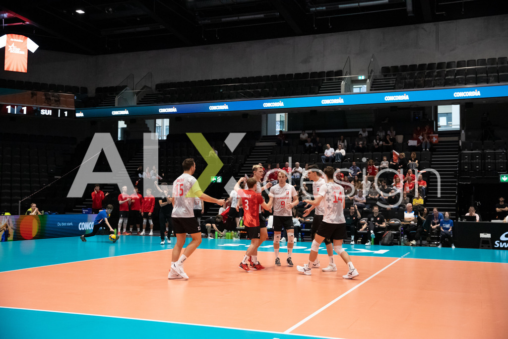 Luxembourg v Switzerland - CEV European League Men | KRIENS, SWITZERLAND - JUNE 12: Team of Switzerland during the CEV European League match between Luxembourg and Switzerland at Pilatus Arena on June 12, 2026 in Kriens, Switzerland. - Realisiert mit Pictrs.com