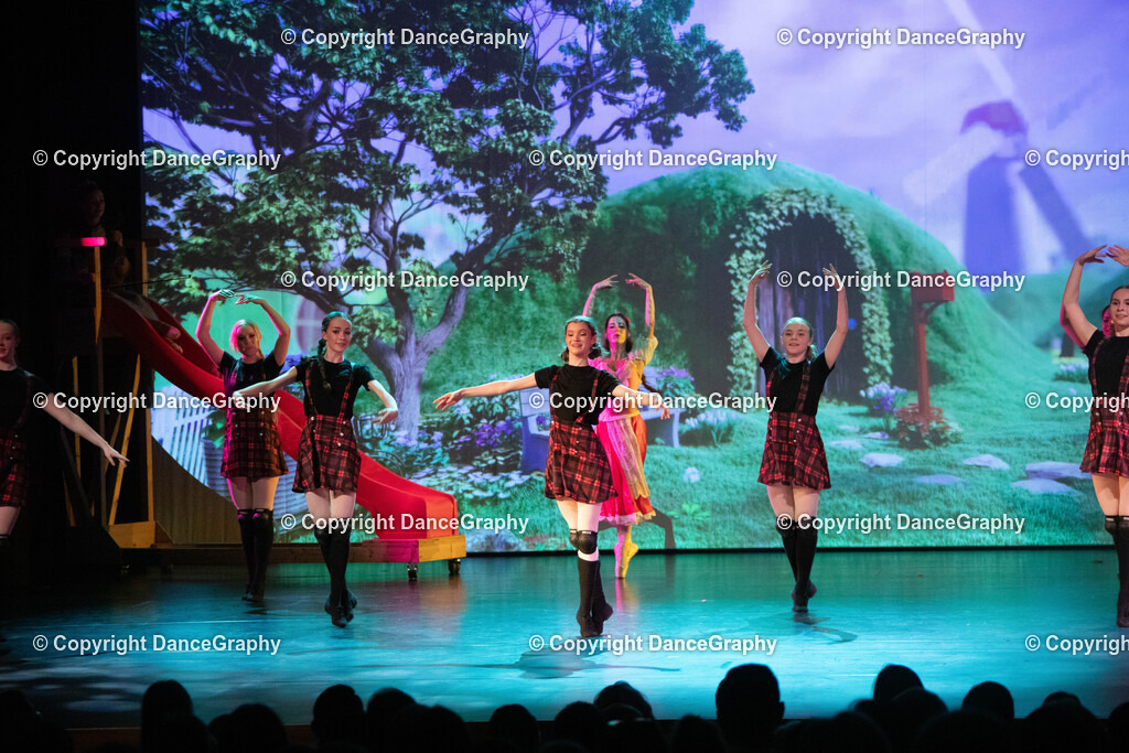 GPHY1956 | DanceGraphy - Realisiert mit Pictrs.com