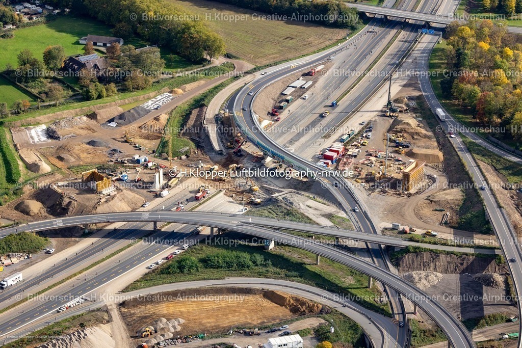 Luftbilder  Duisburg-6976 | Luftbild Baustellen zum Umbau und der Sanierung sowie Neugestaltung des Autobahnkreuz Kaiserberg mit "Spaghetti-Knoten" in Duisburg im Ruhrgebiet im Bundesland Nordrhein-Westfalen. Das Kreuz über dem Fluss Ruhr im Ruhrgebiet verbindet die Bundesautobahn A 3 mit der Autobahn A 40. - Realisiert mit Pictrs.com