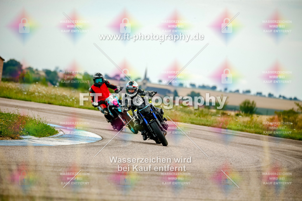 Chambley Juli-2287 | Hier findet Ihr Bilder von Touristenfahrten auf der Nürburgring Nordschleife oder von anderen Veranstaltungen die ich besucht habe. Viel Spass beim Durch Schauen 