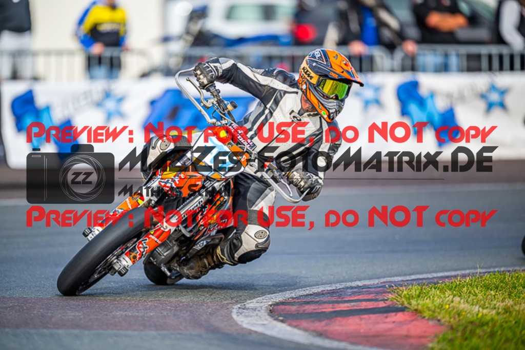 MaZZes_FotoMatrix_231001_5423 | UE40