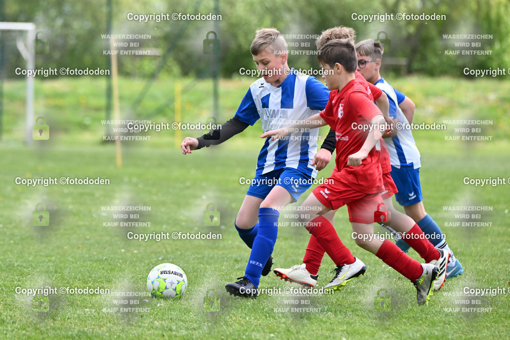 DSC_0155 | TSV Holtrop (rot) - TuS Holtriem I (blau,weiß) 