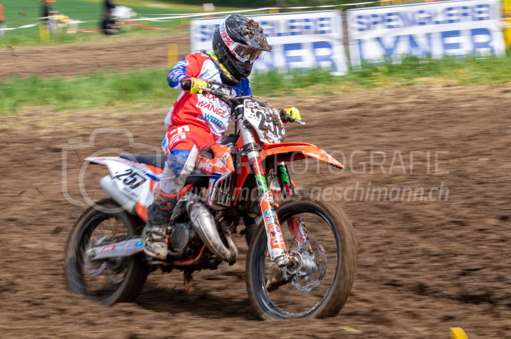 Motocross Schlatt bei Winterthur - 30. April 2022 | Motocross Schlatt bei Winterthur
MC Wila, Schlatt bei Winterthur
Bild: Sportfotografie Markus Aeschimann | www.markus-aeschimann.ch - Realisiert mit Pictrs.com