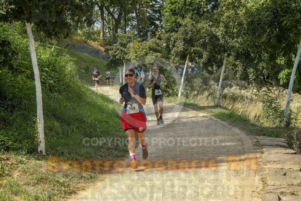 250824_1452_EX1_7884 | Sportfotografie im Rhein-Sieg Kreis, Köln, Bonn, NRW, Rheinland Pfalz, Hessen, etc. Unser Tätigkeitsfeld umfasst den Laufsport vom Volkslauf über den Marathon, Duathlon, Triathon bis zum Ultralauf wie Kölnpfad Ultra oder Schindertrail.