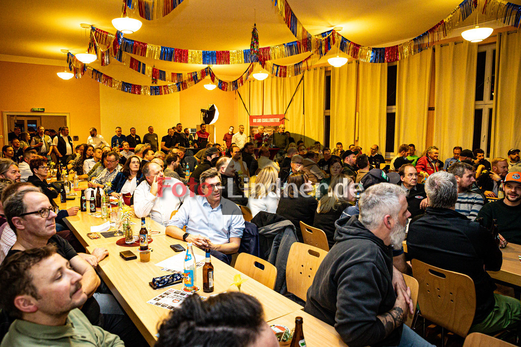 Benefizabend zur Rettung der Eishalle Peißenberg | Benefizabend Eishalle, Benefizabend zur Rettung der Eishalle Peißenberg, 20250124,Voller Saal,2025-01-24 in Peißenberg (Pfarrheim St. Barbara)Copyright: WolfgangxLindner foto-lindner.de