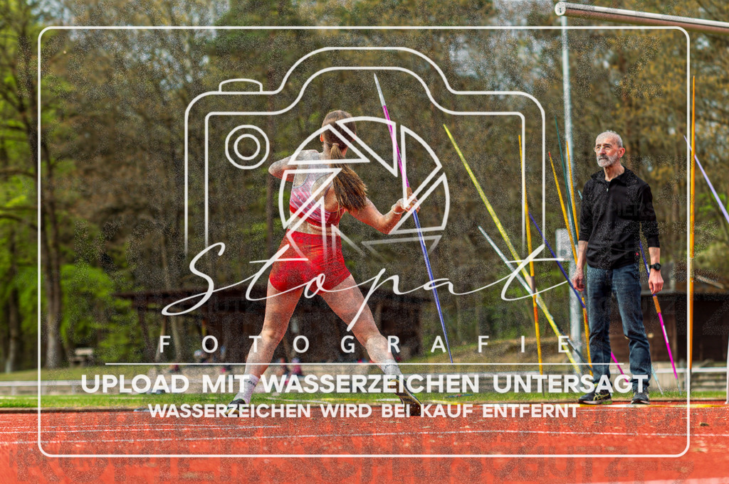 KMHK-1082 | Kreismeisterschaften Leichtathletik-Wurf Heidekreis 2026 im Boehmewaldstadion, Soltau (Simon Paul Stopat) - Realisiert mit Pictrs.com