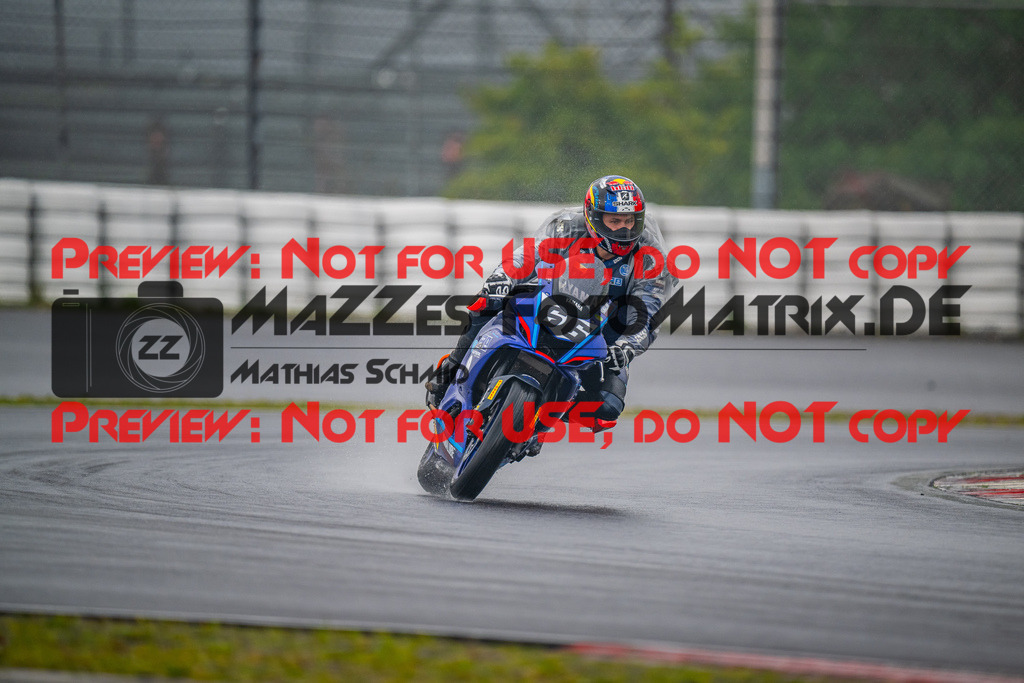 MaZZes_FotoMatrix_240830_6007705_2046 | R7