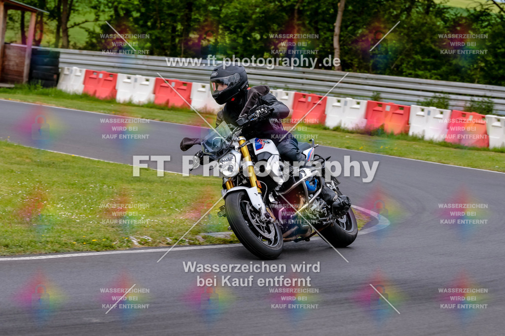 MotoTeamVBK-20253 | Hier findet Ihr Bilder von Touristenfahrten auf der Nürburgring Nordschleife oder von anderen Veranstaltungen die ich besucht habe. Viel Spass beim Durch Schauen 
