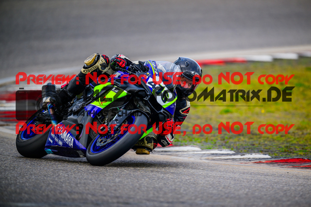 MaZZes_FotoMatrix_240910_6007705_6826 | WEISS