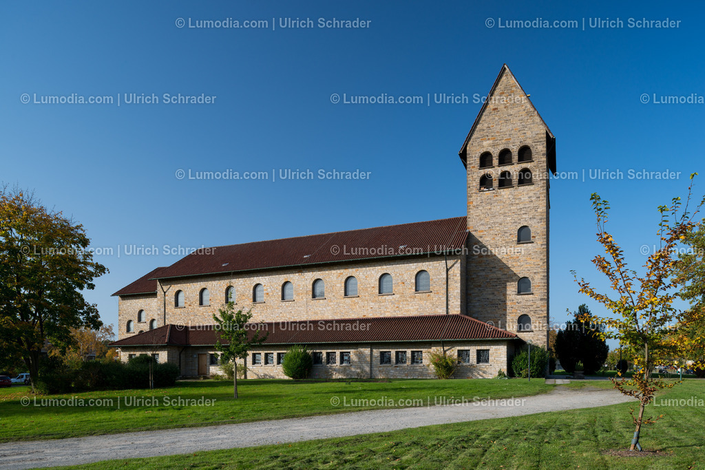 10049-10186 - Kirche St. Bernward _ Wolfsburg | max. Auflösung 7360 x 4912 - Realisiert mit Pictrs.com