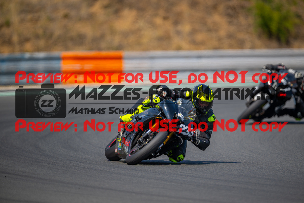 MaZZes-Fotomatrix-20260805-527799 | OPEN