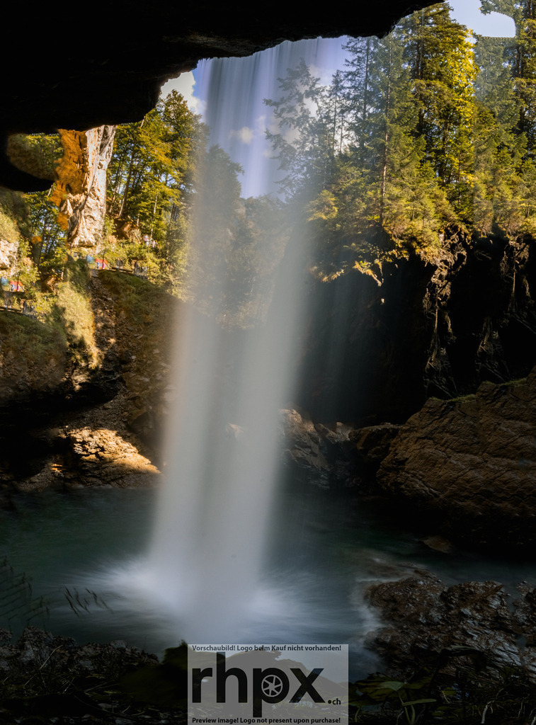 Diesbachfall | Stimmungsvolle Fotokunst aus Luzern. Erlebe den Pilatus, den See und die Stadt Luzern in exklusiven Aufnahmen in der Fotogalerie & Shop. - Realisiert mit Pictrs.com