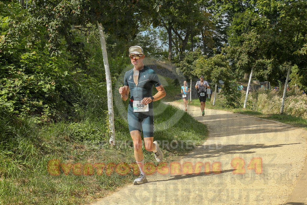 250824_1413_EX1_5428 | Sportfotografie im Rhein-Sieg Kreis, Köln, Bonn, NRW, Rheinland Pfalz, Hessen, etc. Unser Tätigkeitsfeld umfasst den Laufsport vom Volkslauf über den Marathon, Duathlon, Triathon bis zum Ultralauf wie Kölnpfad Ultra oder Schindertrail.