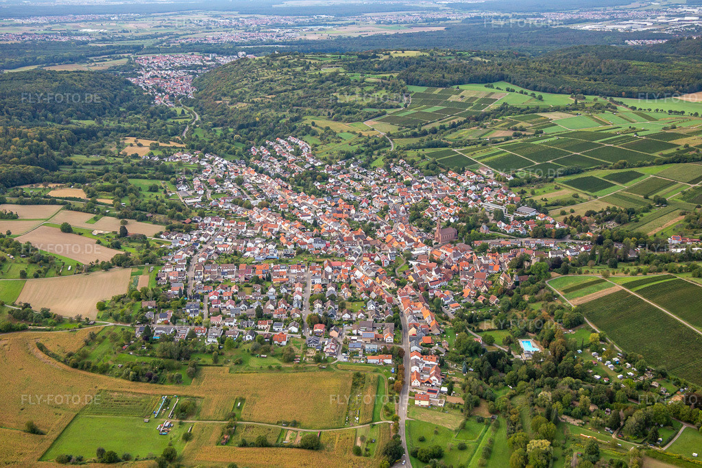 Luftbild: Ortsansicht von Südosten im Ortsteil Obergrombach in Bruchsal im Bundesland Baden-Württemberg in Deutschland. Foto: IMG_138735.jpg vom 16.09.2023 durch Werner Riehm/FLY-FOTO.de