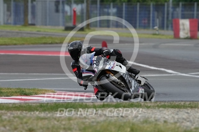 2024_05_16_PBK_18820 | Sportfotografie; SlowMotion; Video; Rennstrecke; Hafeneger; Speer; Racing; RSE; BMW; CBO; Trackday; Motorsportarena; Hockenheimring; Brno; Most; Barcelona; Valencia