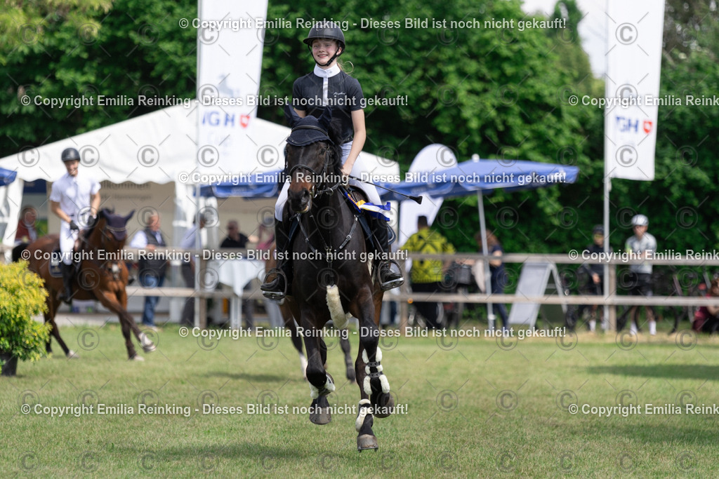 CL5A3762 | Emilia Reinking Fotografie - Realisiert mit Pictrs.com