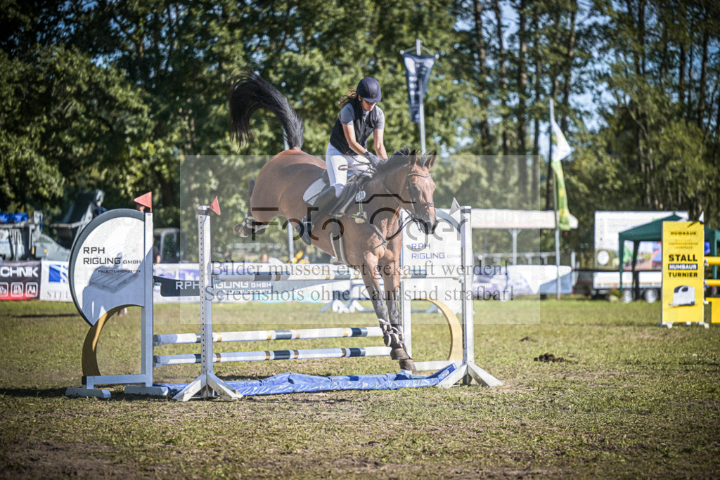 DOS_1093 | Entdecke hochwertige Reitturnierfotos von Foto Oger. Professionell, emotional und authentisch – jetzt Lieblingsmomente im Shop bestellen.Deutschlandweite Turnierfotografie. - Realisiert mit Pictrs.com