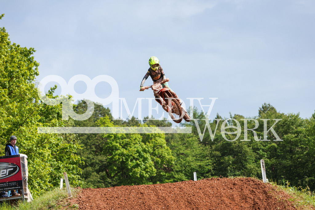 5E6A0586 | 989 MEDIAWORK
