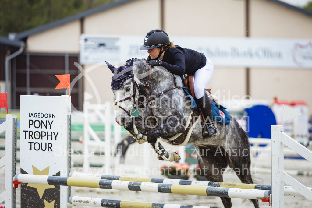 240426_Olfen-Vinnum_PonyTrophy-196 | Deine schönsten Turniermomente als professionelle Fotos! Entdecke hochwertige Pferdesport-Fotografie im Online-Shop. Jetzt Fotos finden & bestellen!