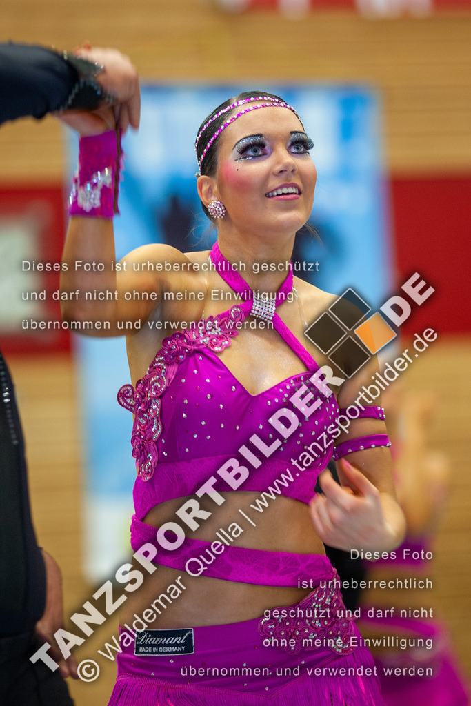 20090418-01872 | Hier finden Sie Tanz Bilder vom Latein und Standard Formationen tanzen. Sportbilder vom Tanzsport. Schöne Fotos und von Weltmeisterschaft, Europameisterschaft, Bundesliga, Regionalliga, Oberliga und Landesliga sowie von GOC Stuttgart, DanceComp, WM Bremen