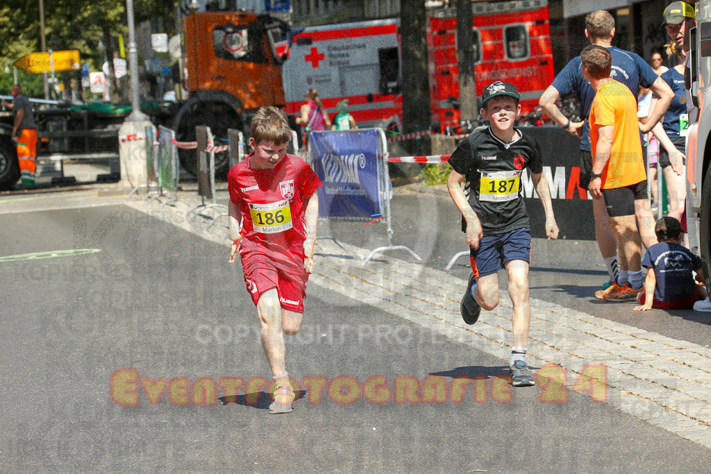 250621_1057_EX1_3191 | Sportfotografie im Rhein-Sieg Kreis, Köln, Bonn, NRW, Rheinland Pfalz, Hessen, etc. Unser Tätigkeitsfeld umfasst den Laufsport vom Volkslauf über den Marathon, Duathlon, Triathon bis zum Ultralauf wie Kölnpfad Ultra oder Schindertrail.