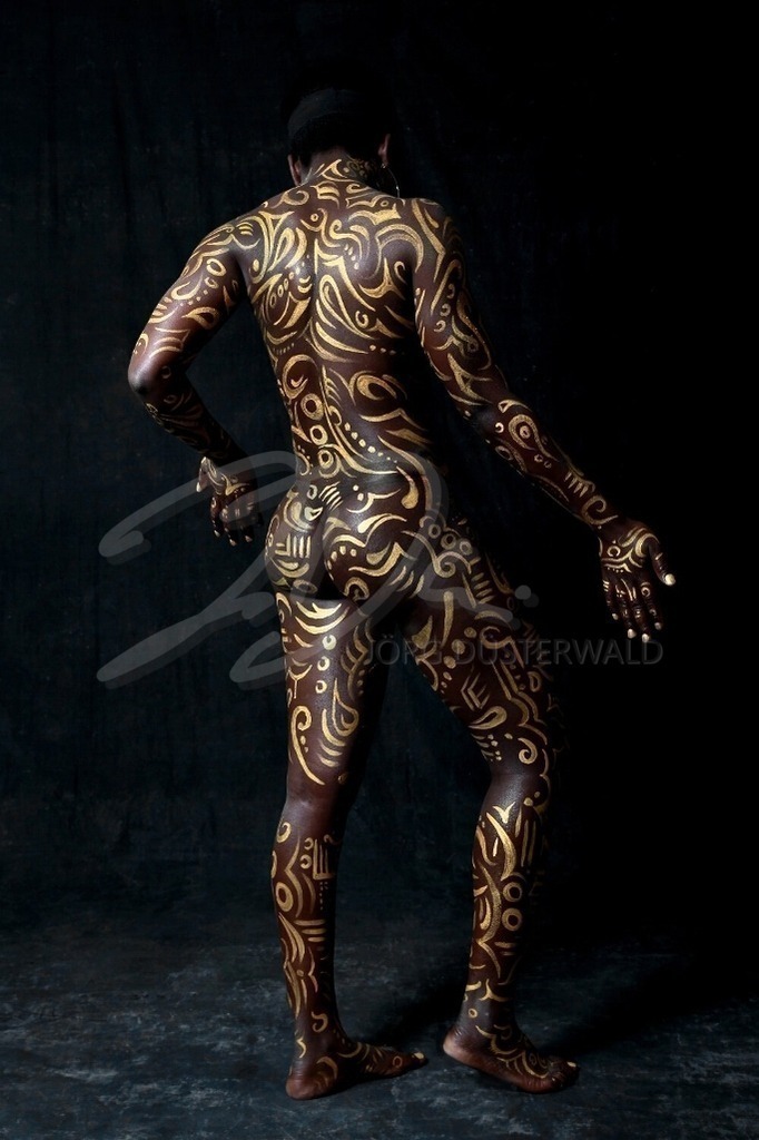 Bodypainting-GOLD_0181 | #004 | Modell: Clémentine | Foto: Tschiponnique Skupin - Realisiert mit Pictrs.com